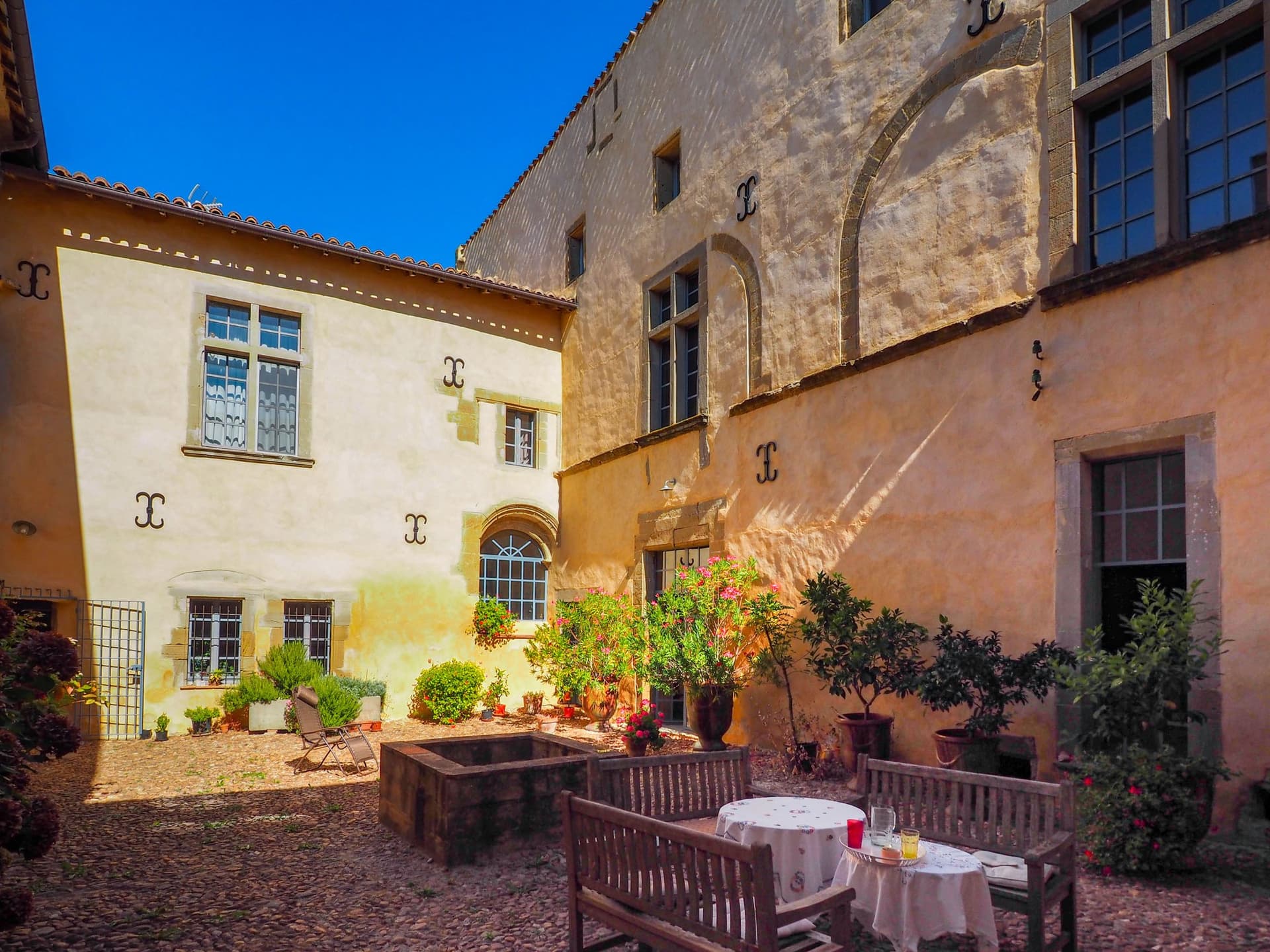 Restored Medieval Château With Unique Architectural Features 4
