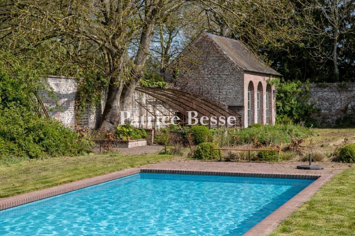 18th Century Mansion With Parkland And Swimming Pool Near Baie De Somme 4