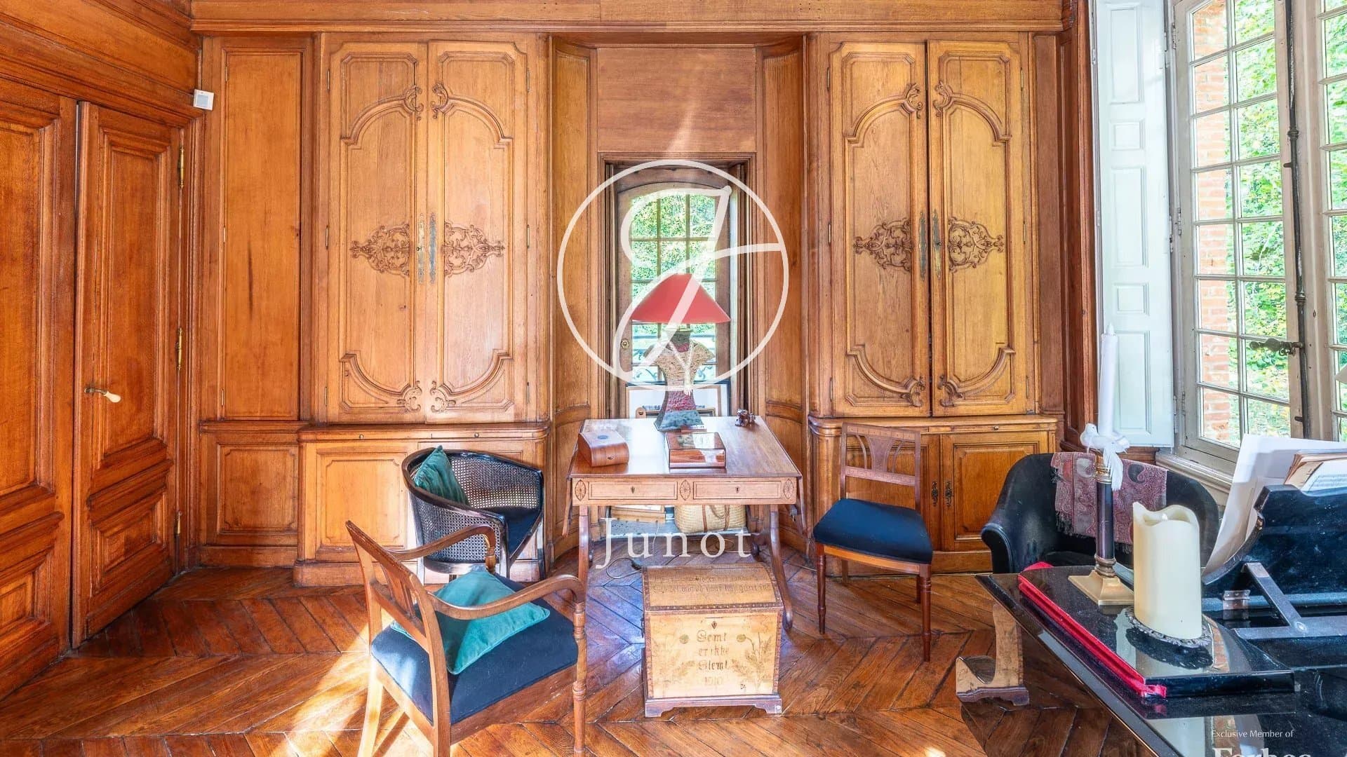 Elegant 18th Century Château With Park, Pool, And Tennis Court 5