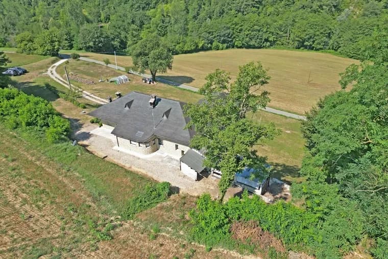 Charming Farmhouse With 34,000 Sqm Of Land In Belbo Valley 5