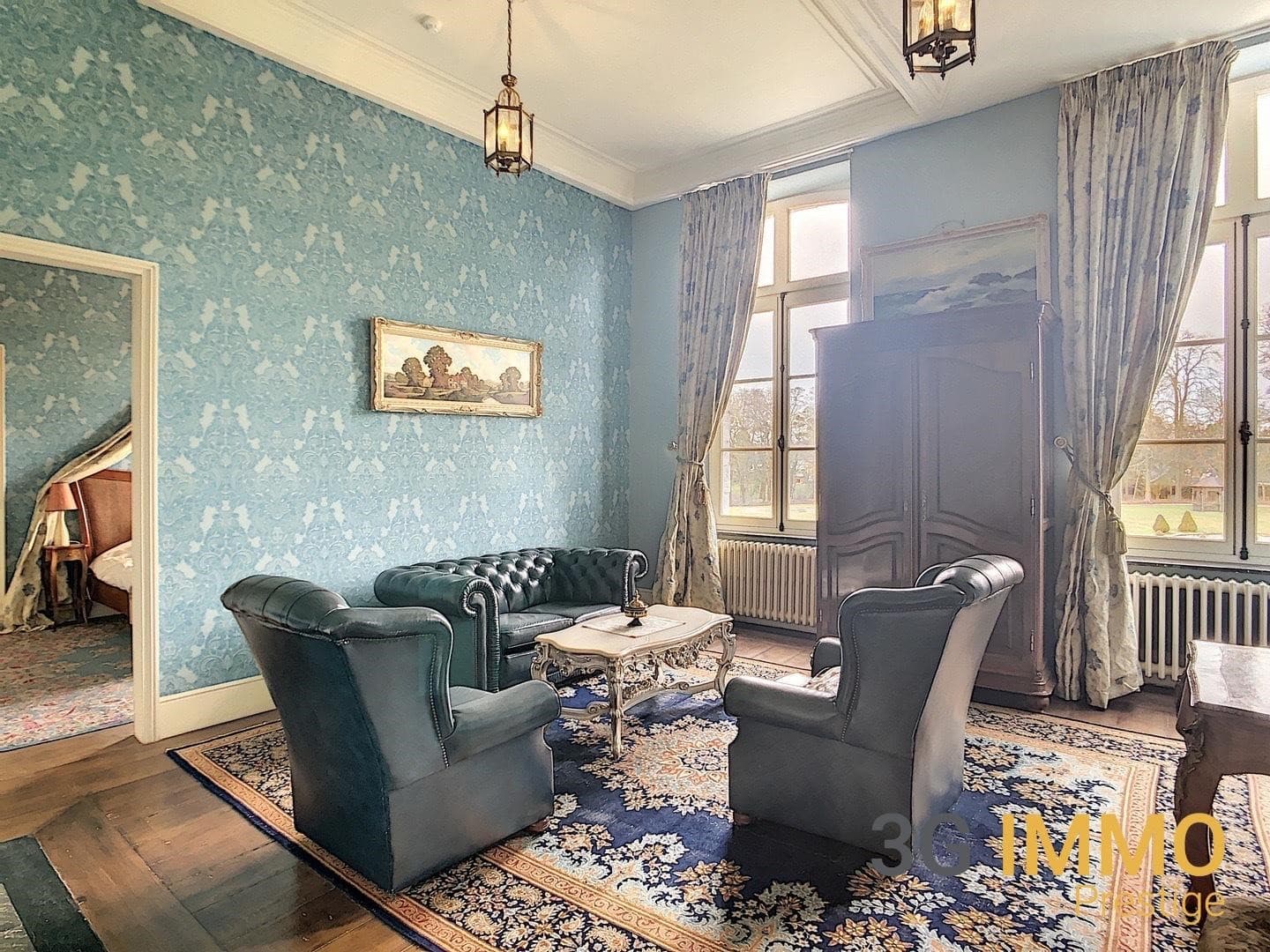 Historic Castle with 6 Bedrooms and 2000 Sqm of Living Space 5