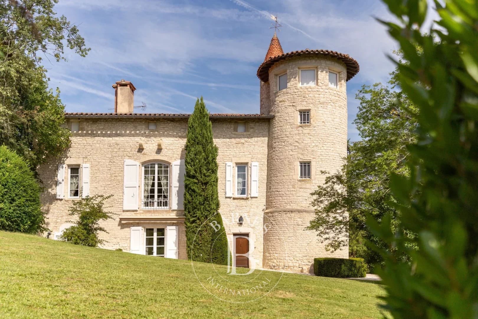 Historic Château With Pool And Landscaped Grounds Near Albi — Château for sale in France