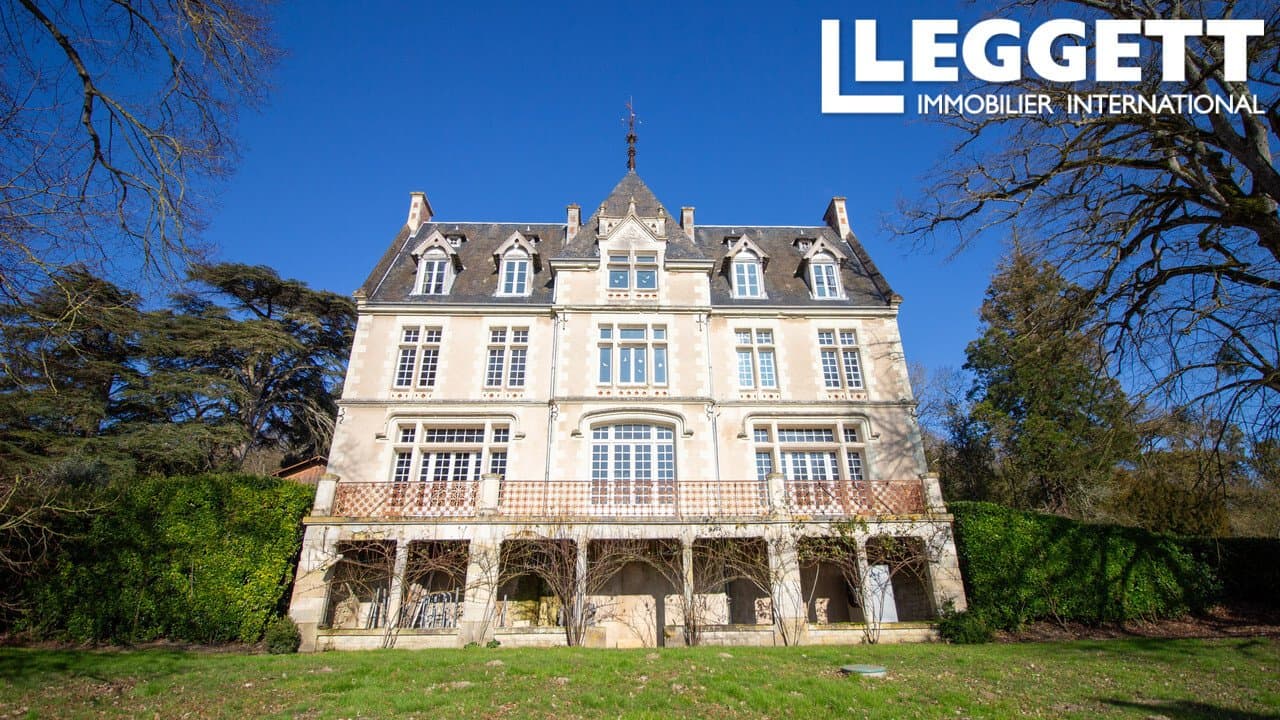 Stunning 19th Century Château Equestrian Estate With Outbuildings — Château for sale in Loudun, Nouvelle-Aquitaine, France