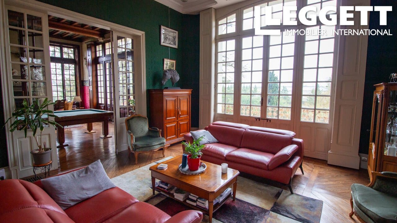 Castles for sale in Loudun, Nouvelle-Aquitaine
