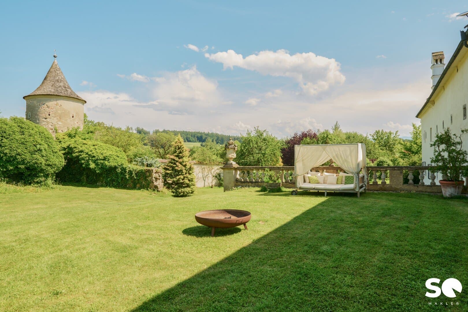 Historic Castle Complex With Modern Comforts And Energy Independence 5