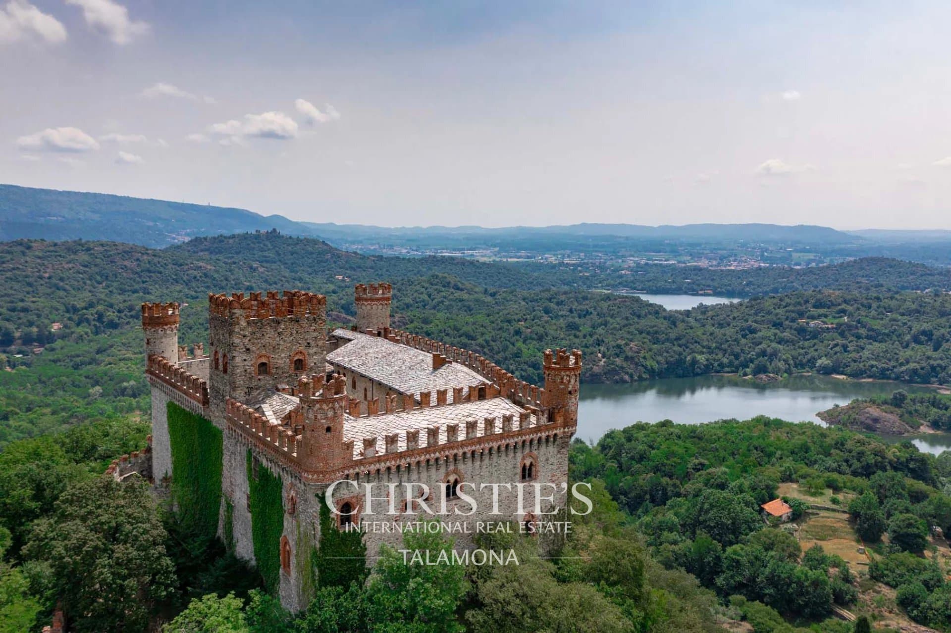Majestic Castle With Panoramic Views And Historic Features — in Piedmont, Italy