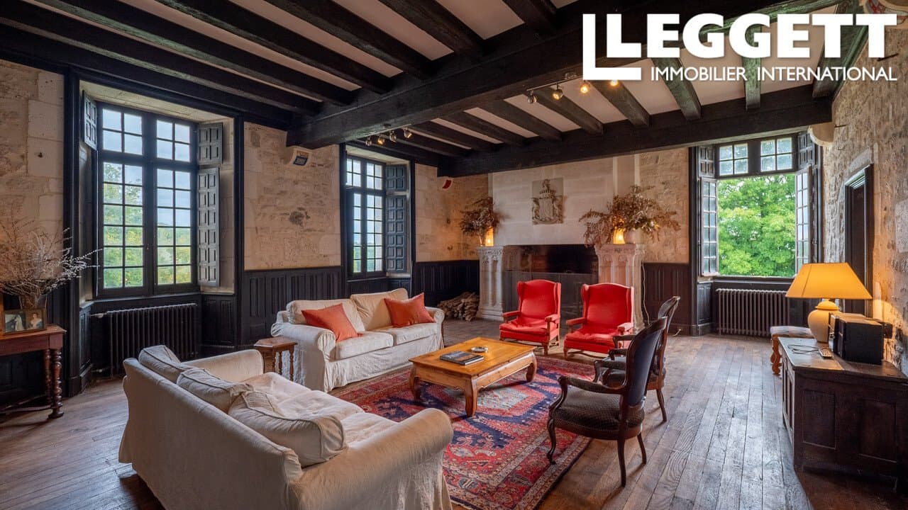 Historic Château With 7 Bedrooms And 55 Hectares Of Land 5