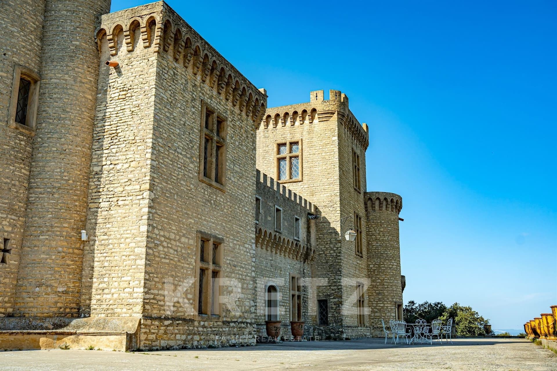 Exceptional 19th Century Castle Panoramic View And Swimming Pool 3