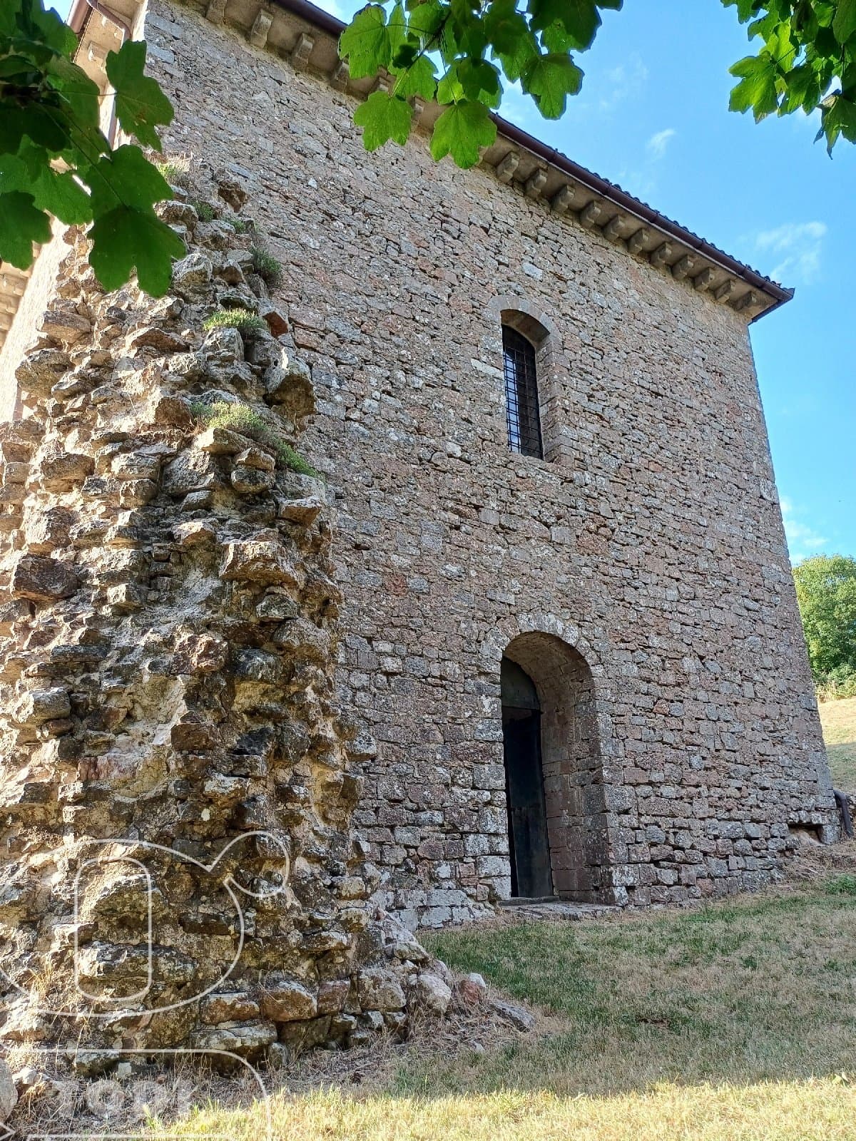 Historic Abbey and Stone House Surrounded by 575 Acres of Nature 5