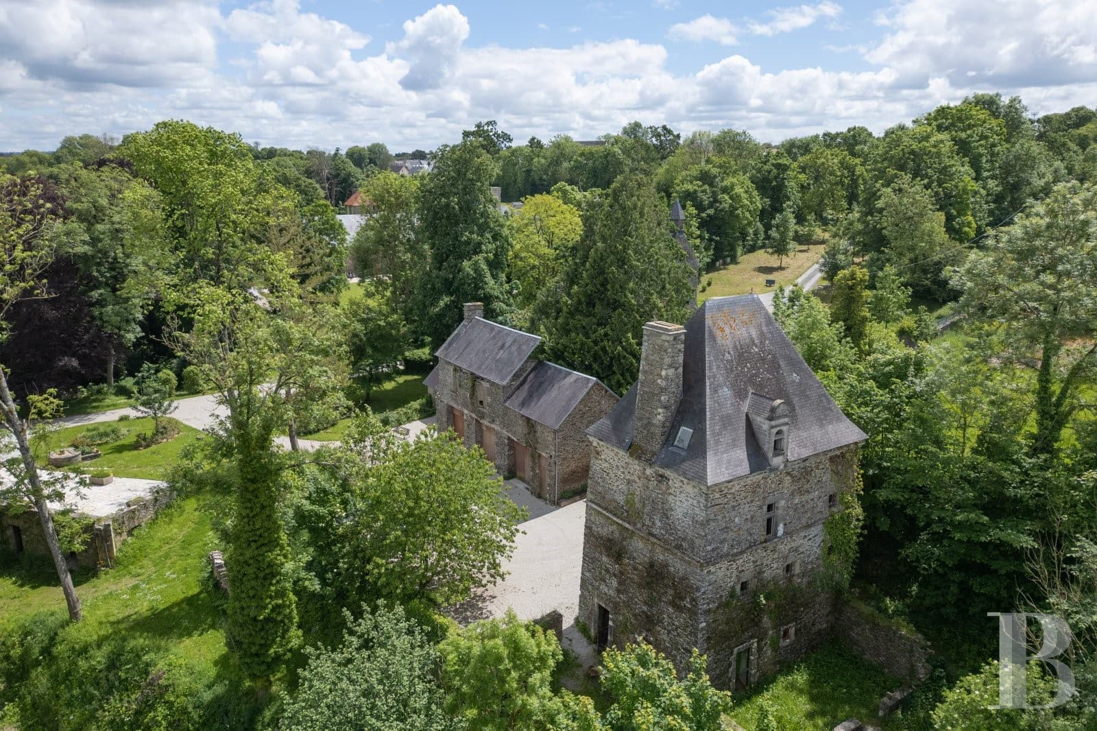 Historic Château Overlooking the Vire River 3