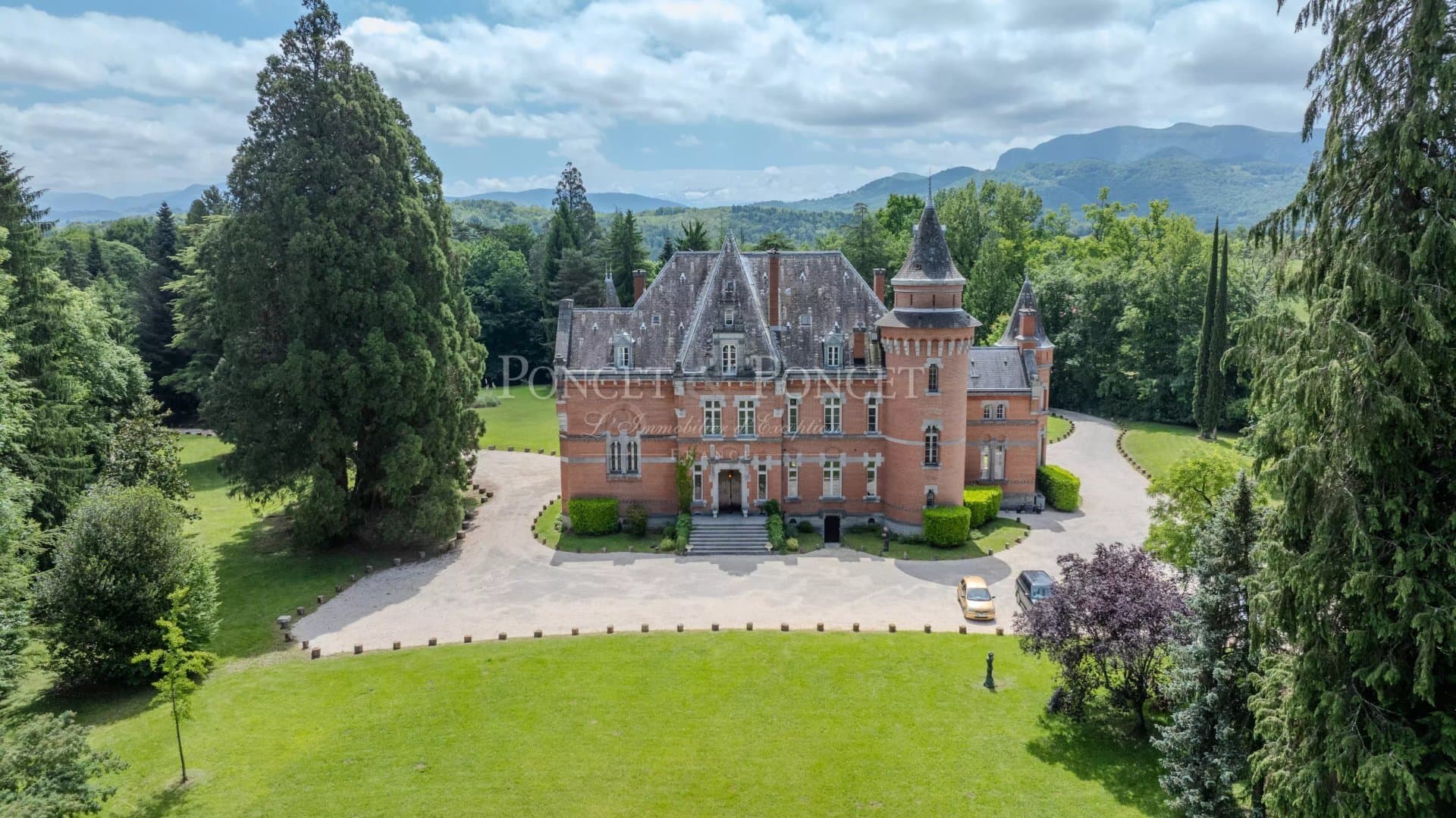 Exceptional 19th Century Château With 14 Bedrooms And 45 Hectares