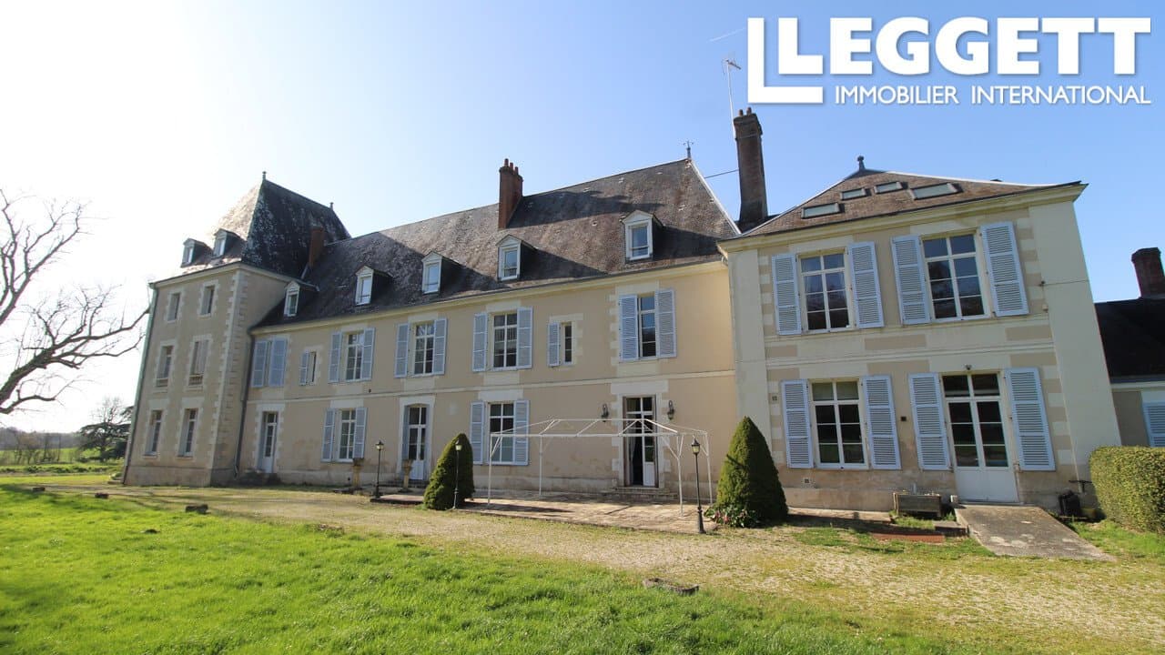 19th Century Château With 20 Bedrooms, Lake, Pool, And Licensed Bar 2