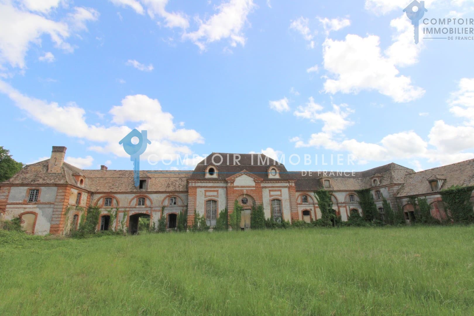 Magnificent Château With 15 Bedrooms And Historic Outbuildings 2
