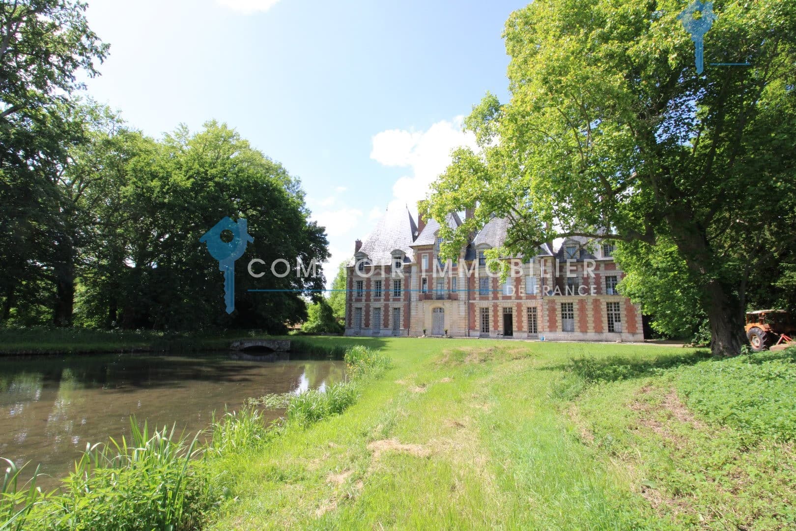 Magnificent Château With 15 Bedrooms And Historic Outbuildings 3