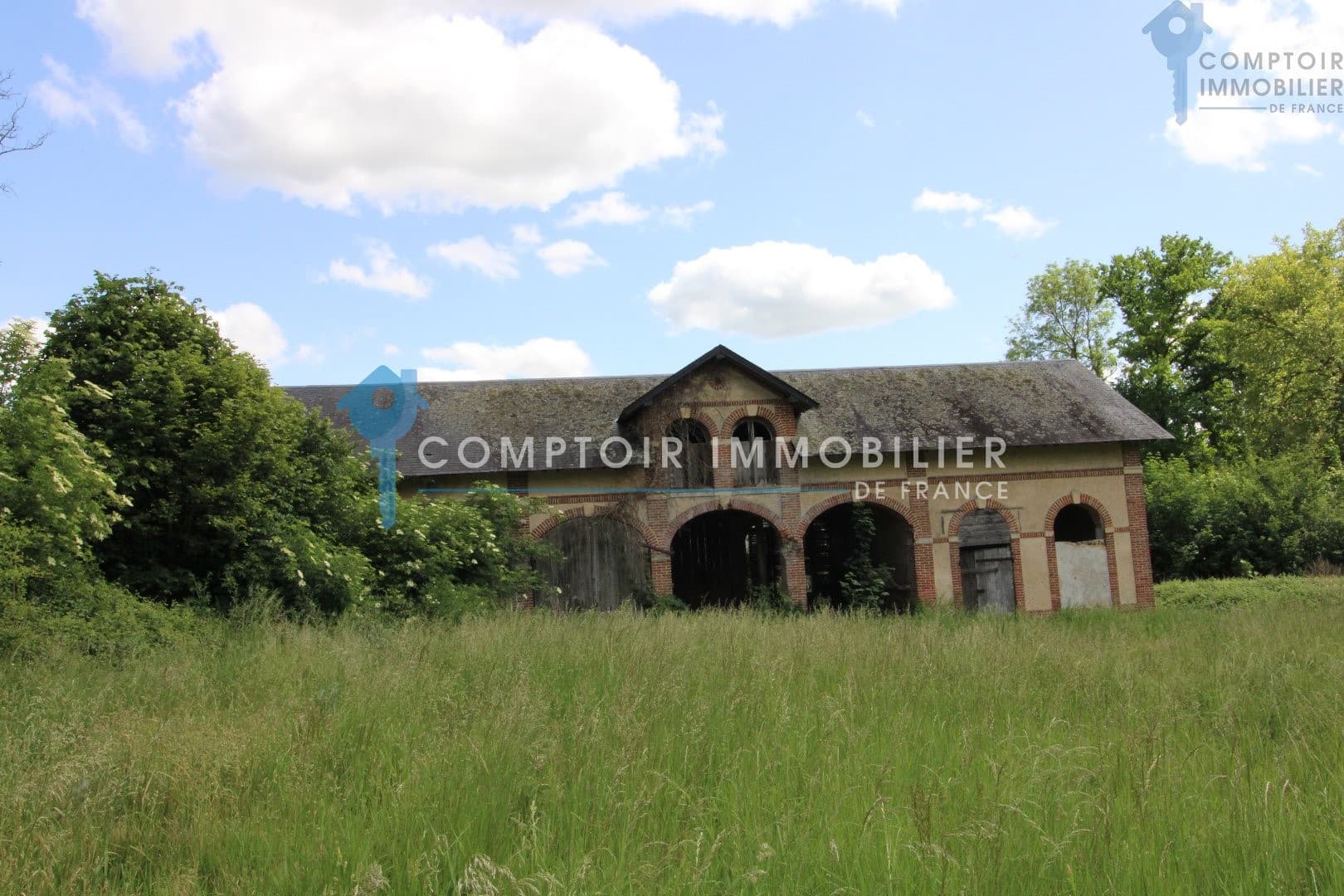 Magnificent Château With 15 Bedrooms And Historic Outbuildings 4