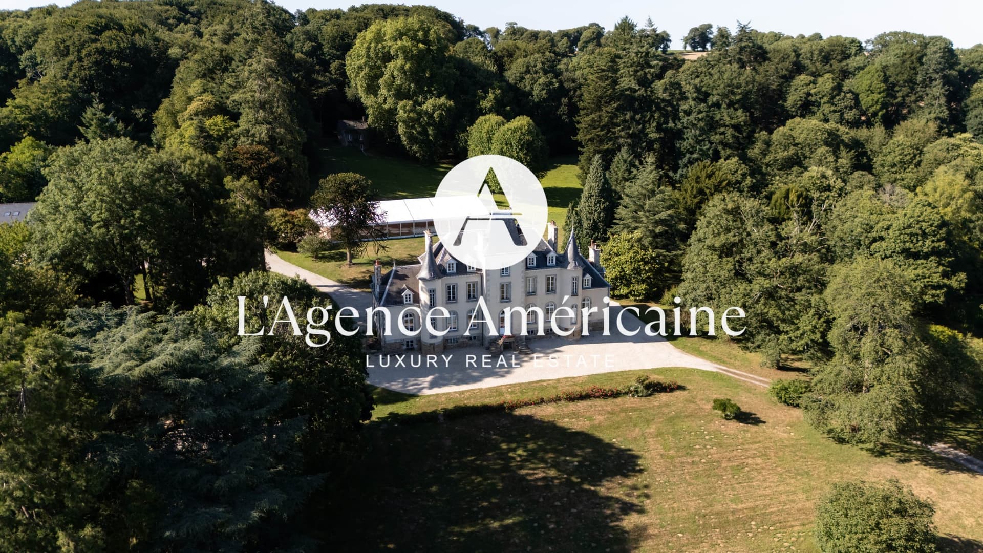 Stunning Napoleon III Castle With Extensive Grounds And Event Facilities 3