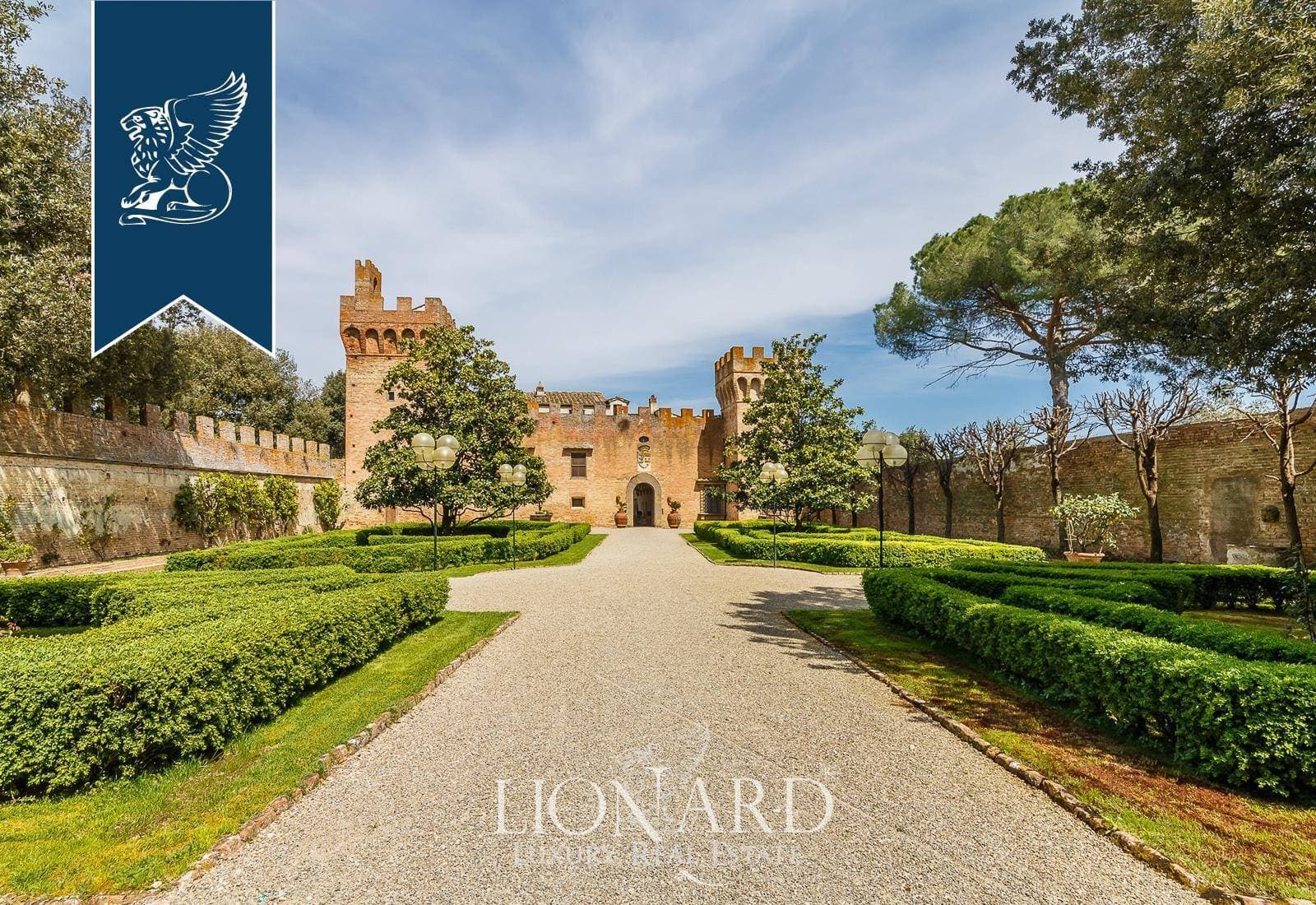 Historic 15th Century Castle With Olive Groves And Vineyards