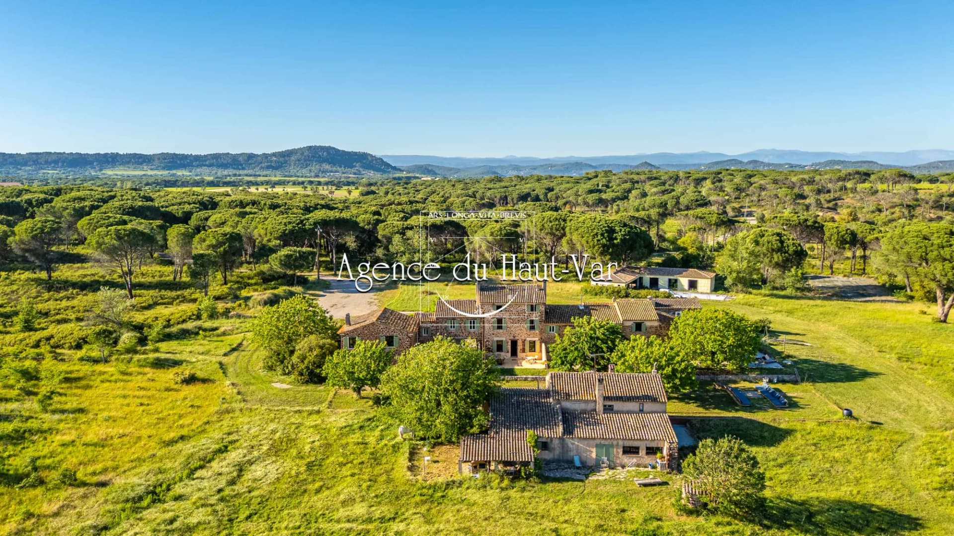 19th Century Hamlet on 47 Hectares with River Access 3