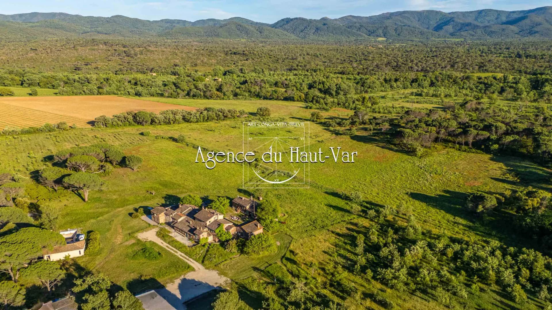 19th Century Hamlet on 47 Hectares with River Access 4