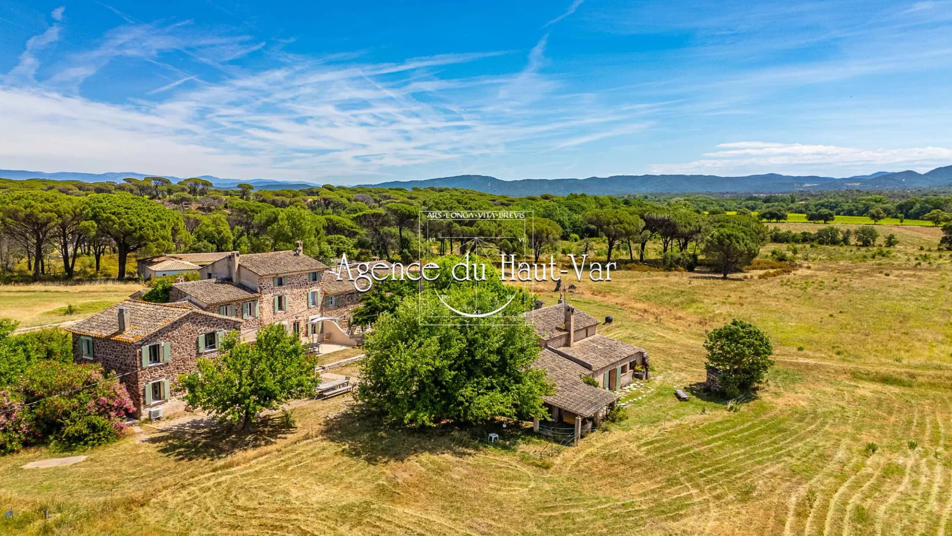 19th Century Hamlet on 47 Hectares with River Access 5