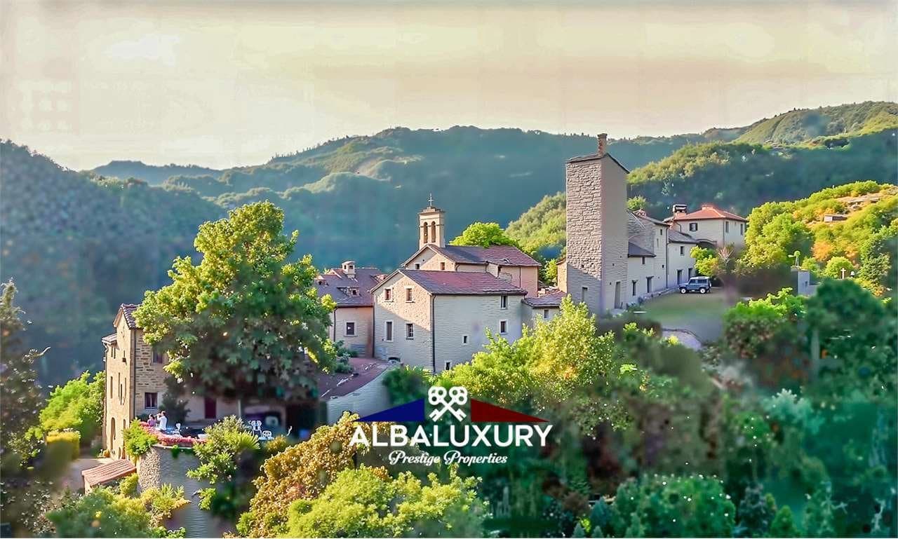 Enchanting Castle Luxury Farmhouse With Nine Guest Rooms 5