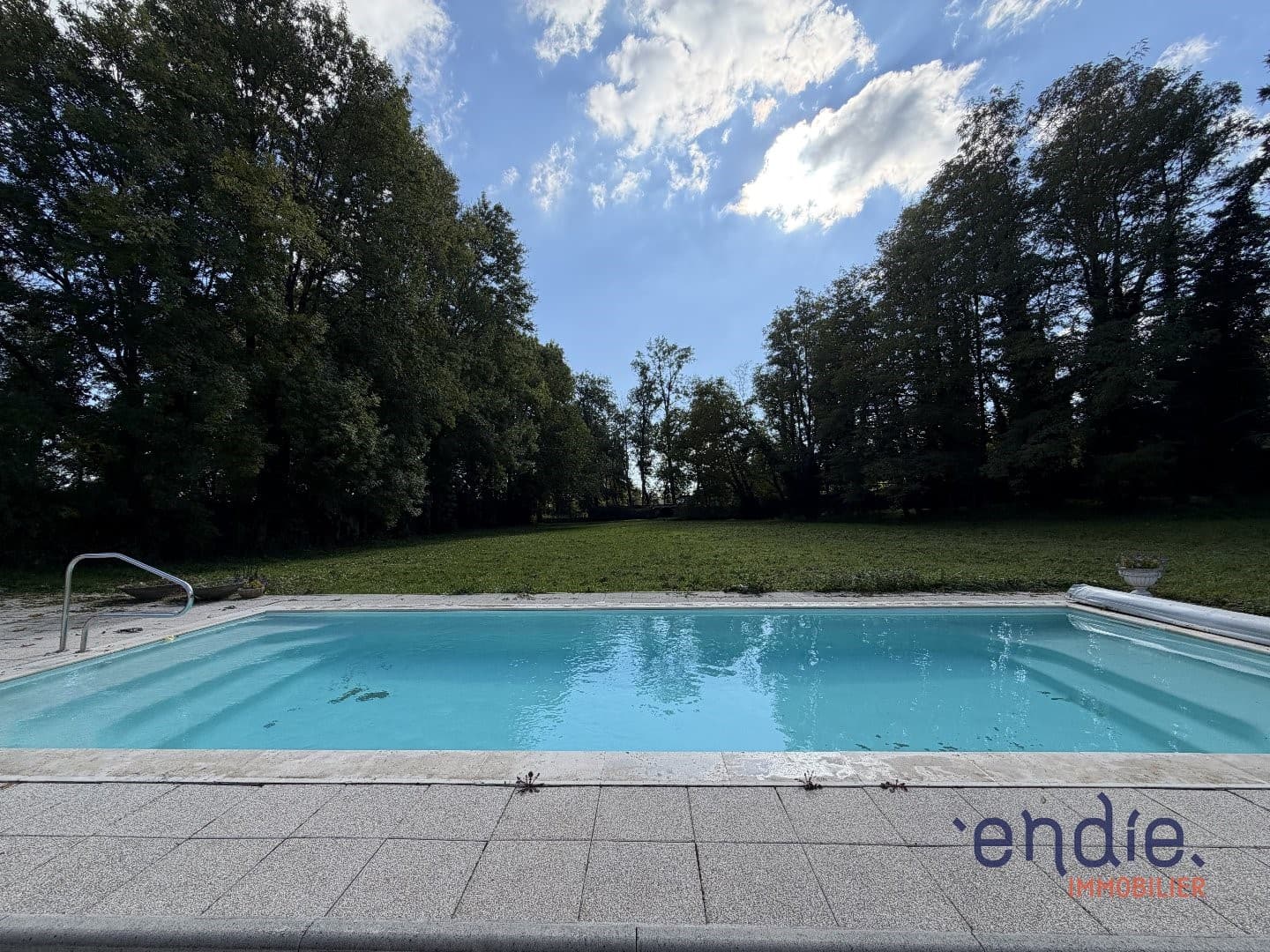 Historic Castle With Swimming Pool And Terrace 4