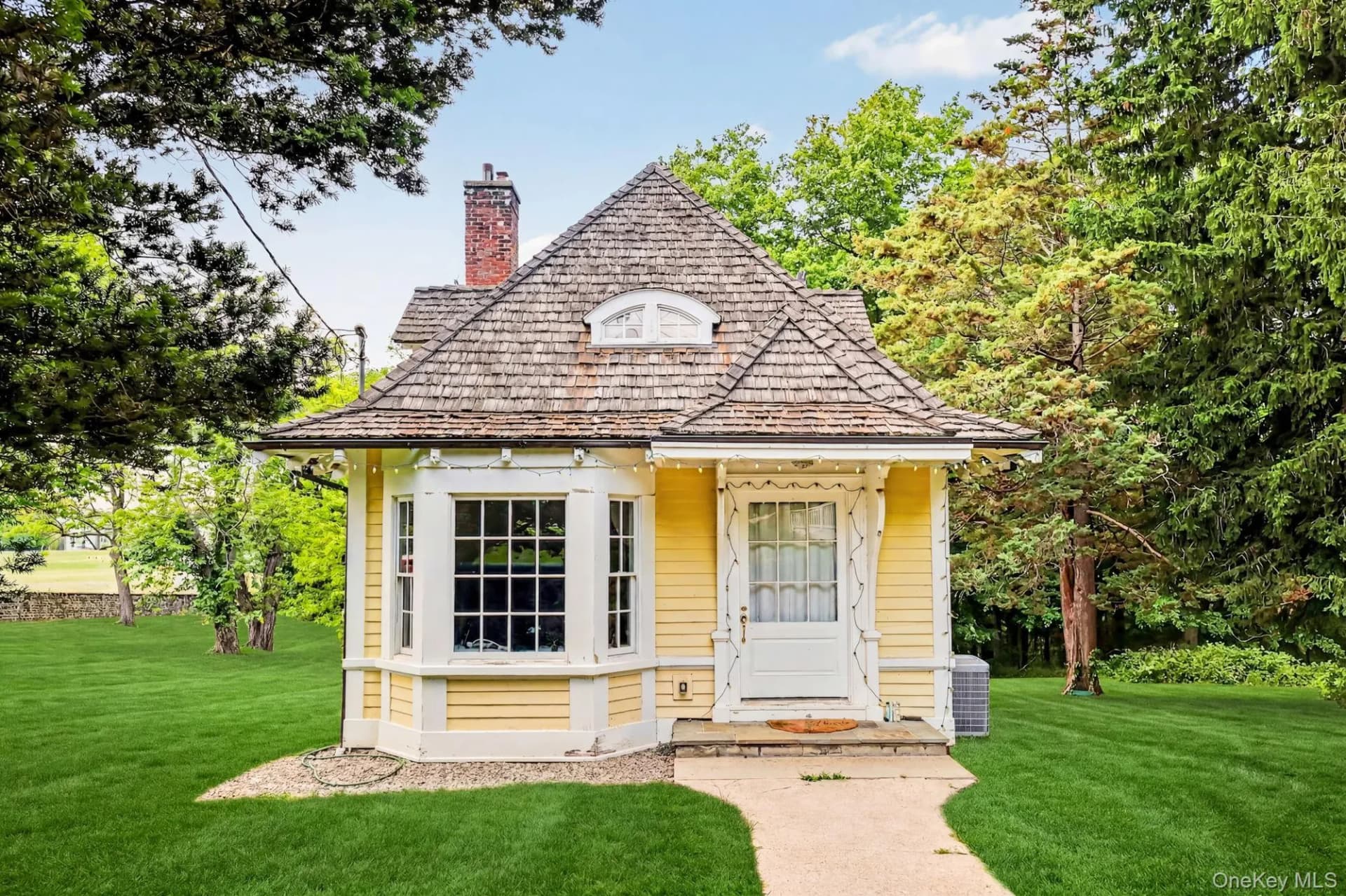 Legendary Gilded Age Estate Set On Over 100 Acres 4