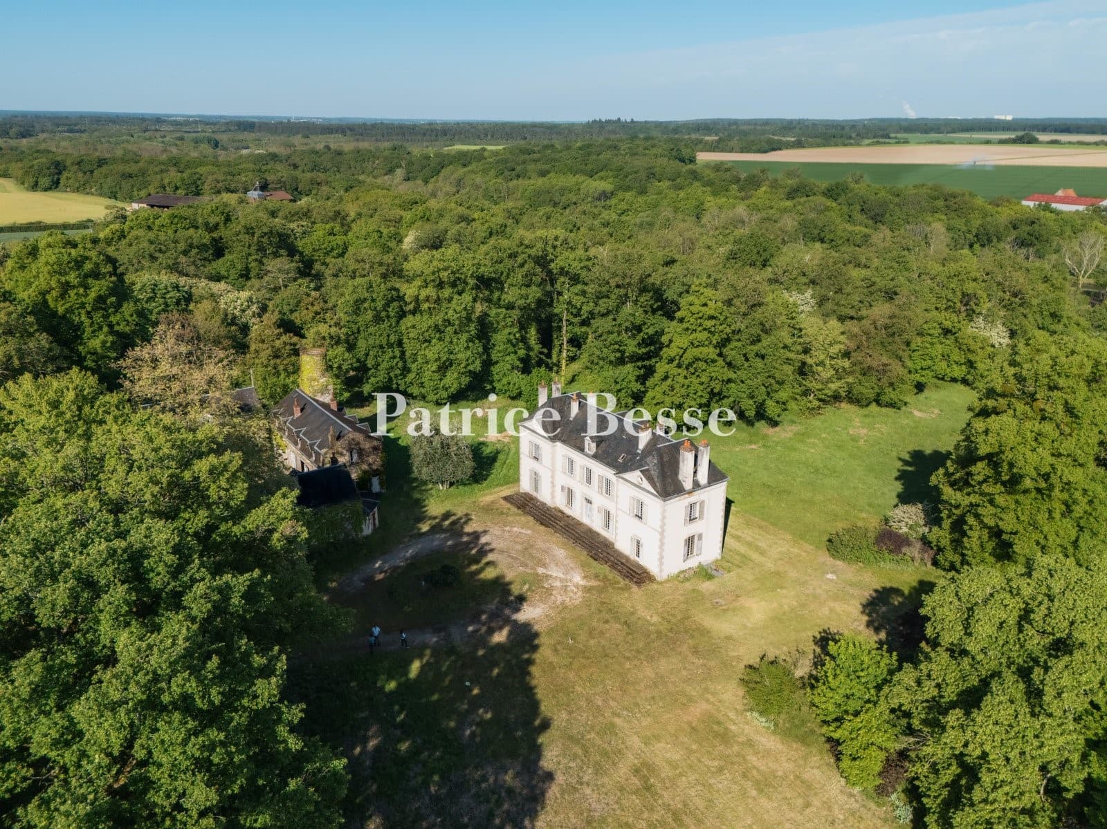 Castle 650 Sqm 8 Bedrooms 5