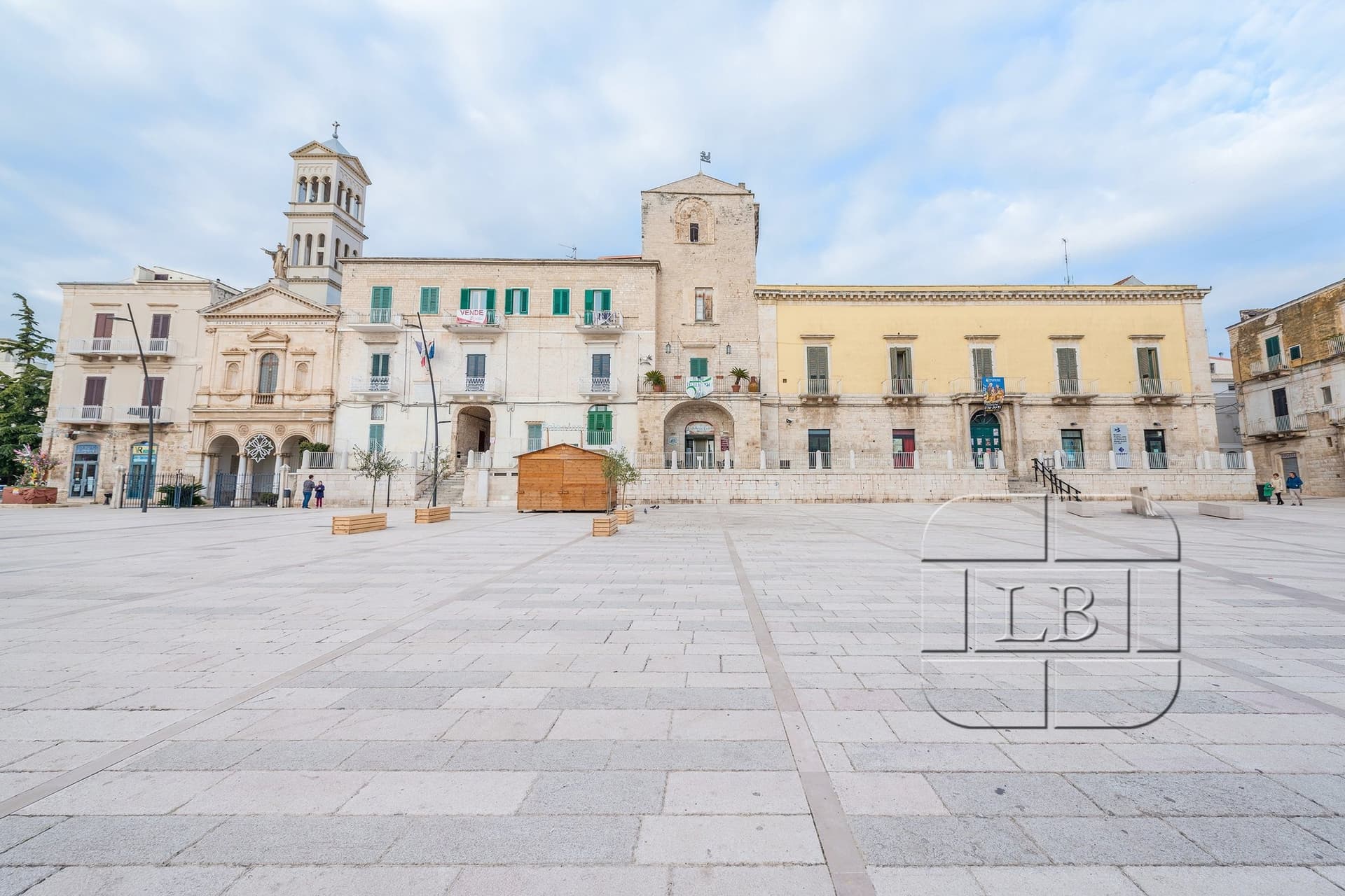 Historic Castle with Art Nouveau Interiors and Terrace Overlooking Ruvo di Puglia 2