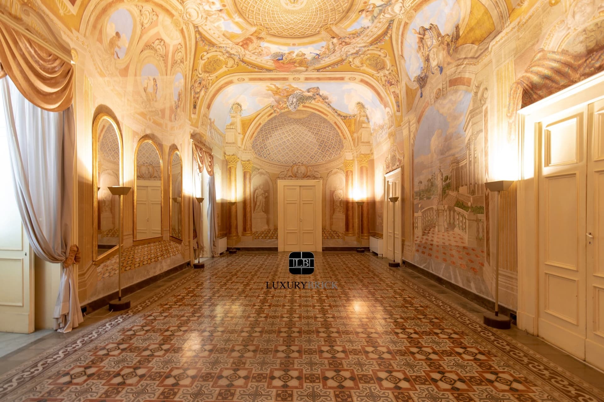Historic Castle with Art Nouveau Interiors and Terrace Overlooking Ruvo di Puglia 5
