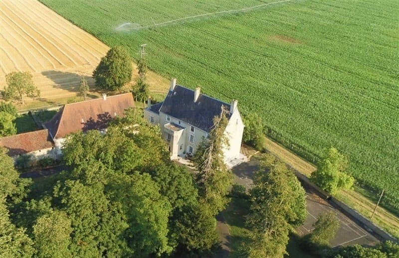 Historic 15th Century Château With Hospitality Business And Stables 3