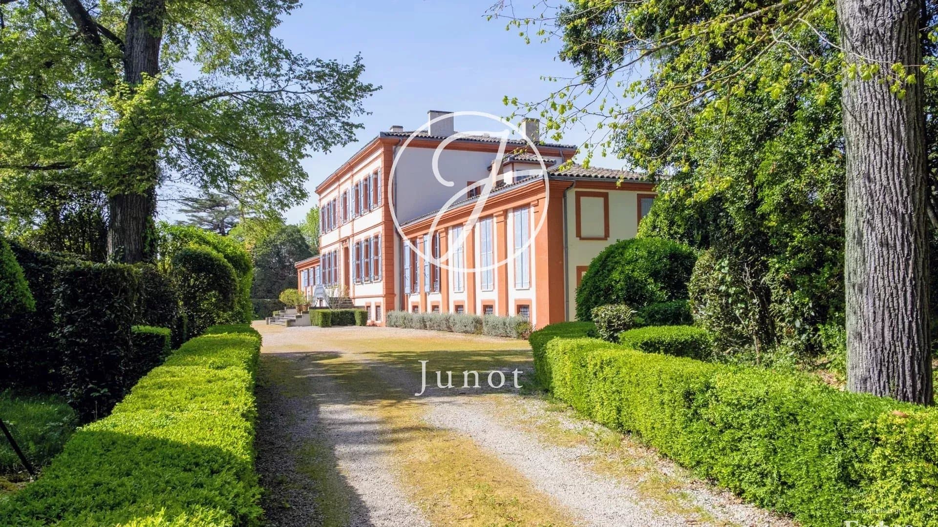 Elegant 19th Century Château With Pool And Tennis Court Near Toulouse 2