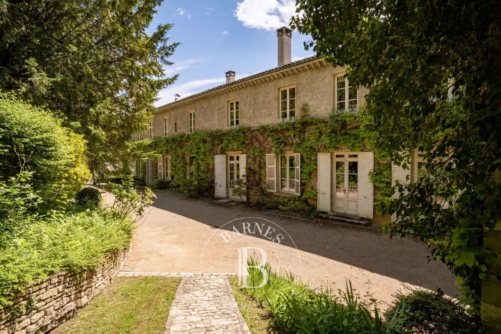 18th Century Castle With Indoor Pool And Tennis Court 2