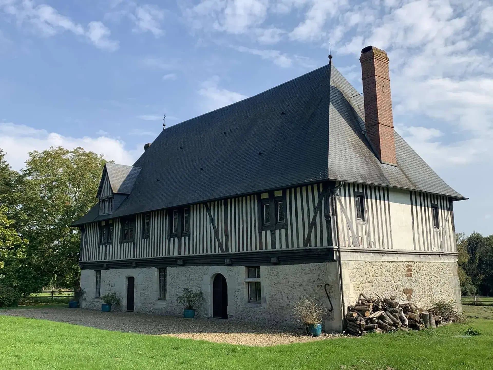 Restored Norman Manor With Outbuildings And 3 Hectares Of Land 4