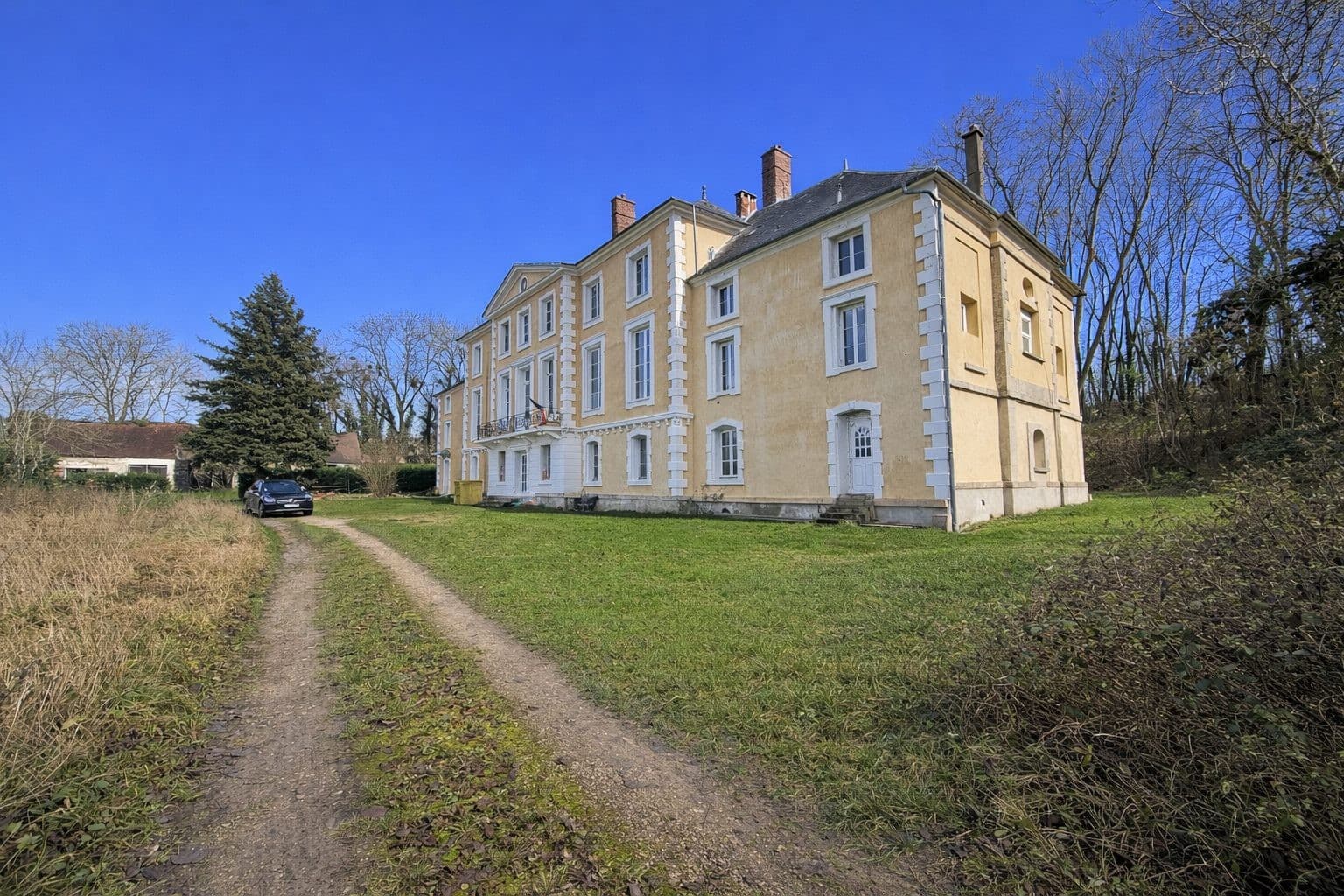 Exceptional 18th Century Château with Vast Attics and Wooded Park 3
