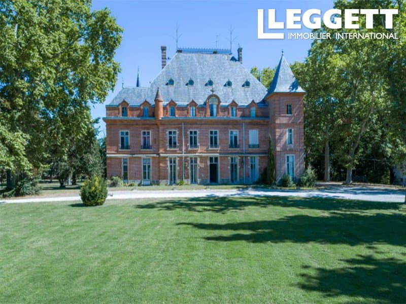 Majestic 19th Century Château With Extensive Amenities Near Toulouse 2