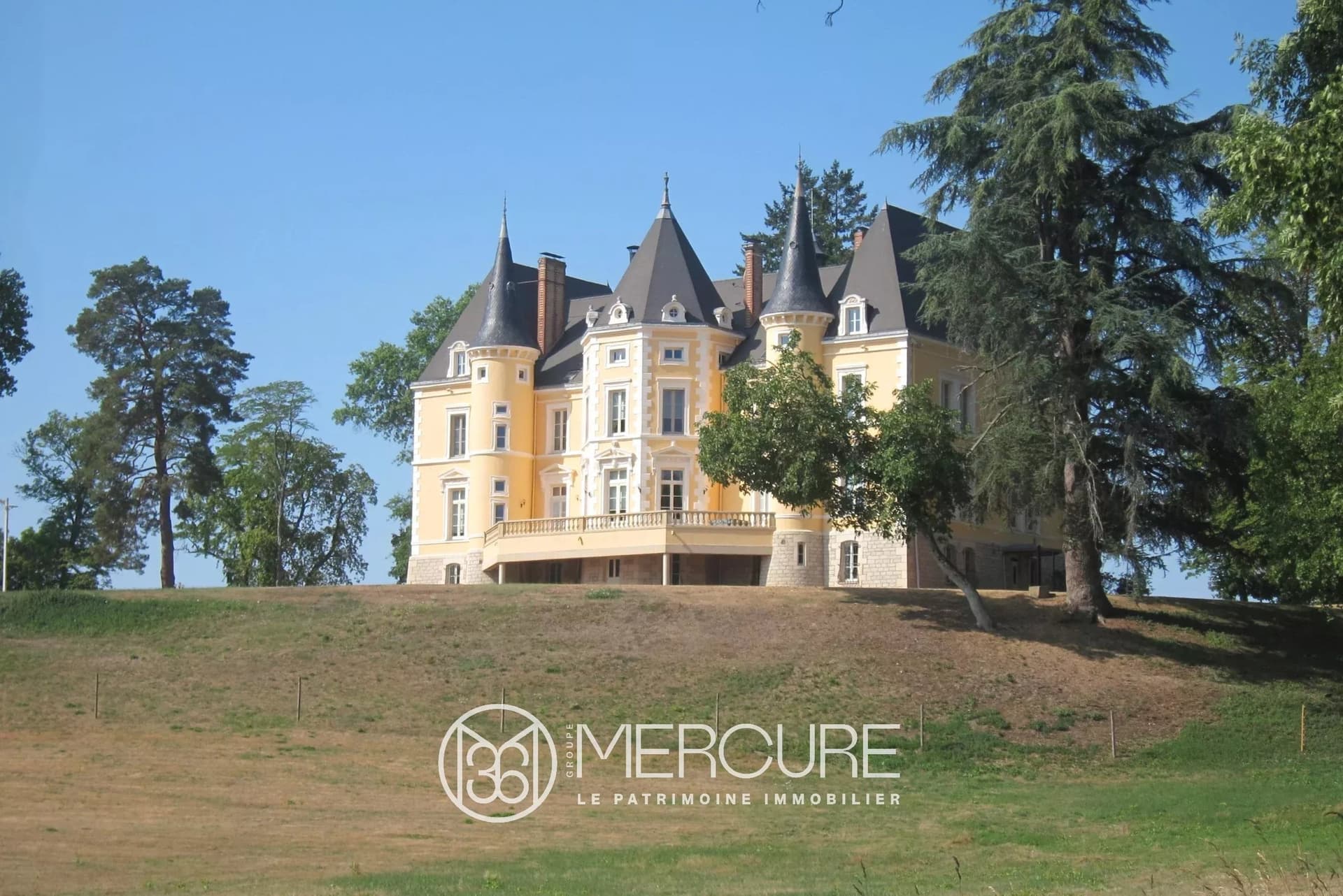 Fully Renovated 19th Century Château With Equestrian Area And Landscaped Park