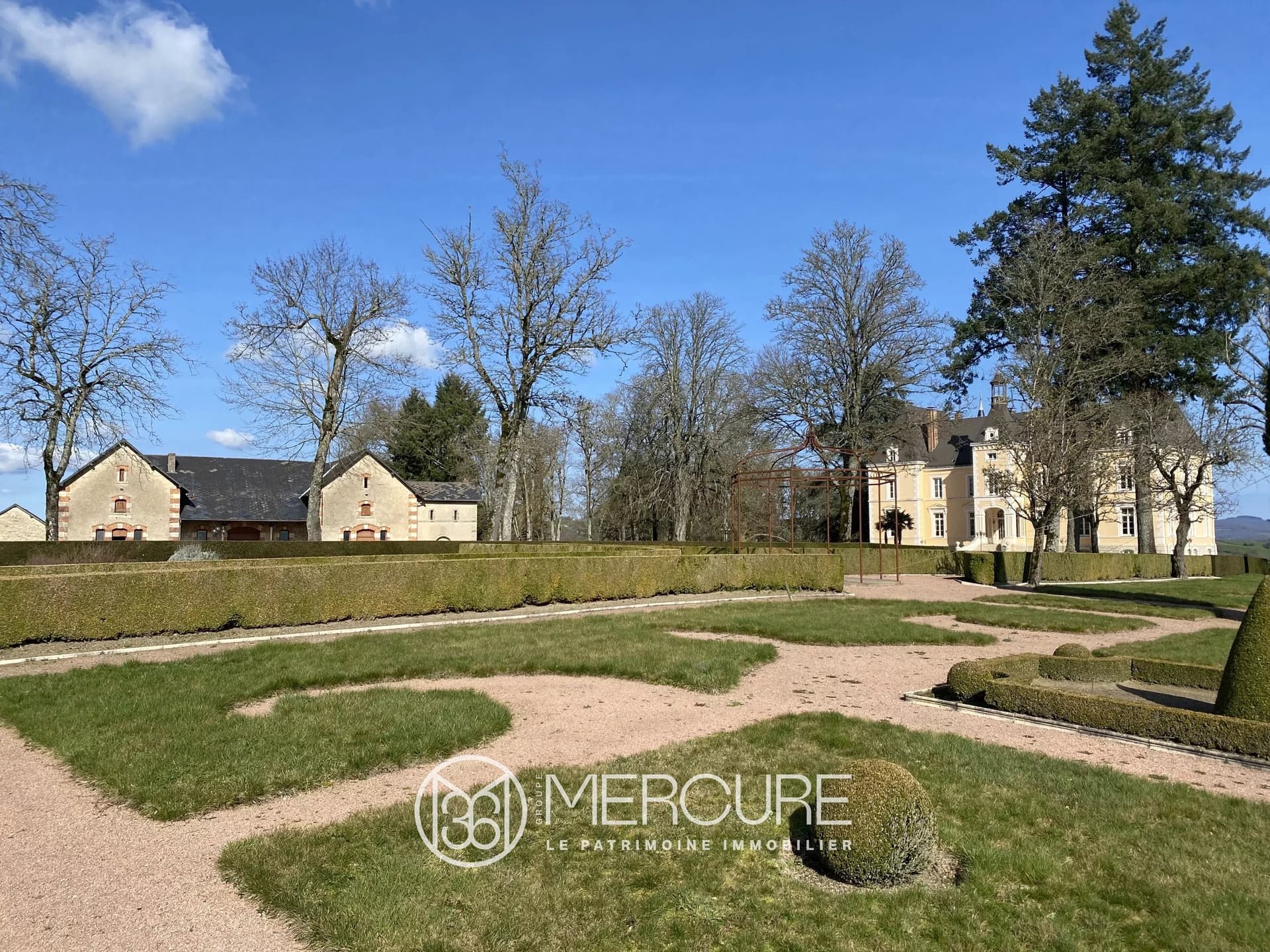 Fully Renovated 19th Century Château With Equestrian Area And Landscaped Park 3