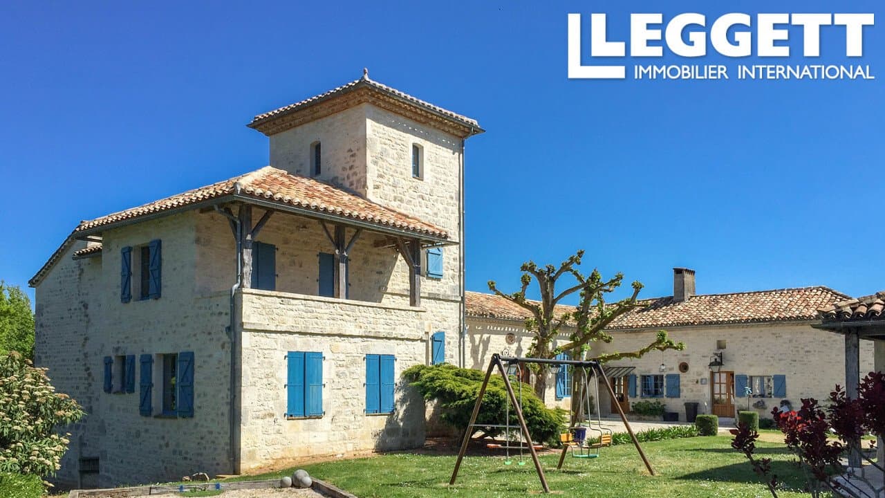 Exceptional Renovated Château With Guest House, Pool And Stunning Views 4