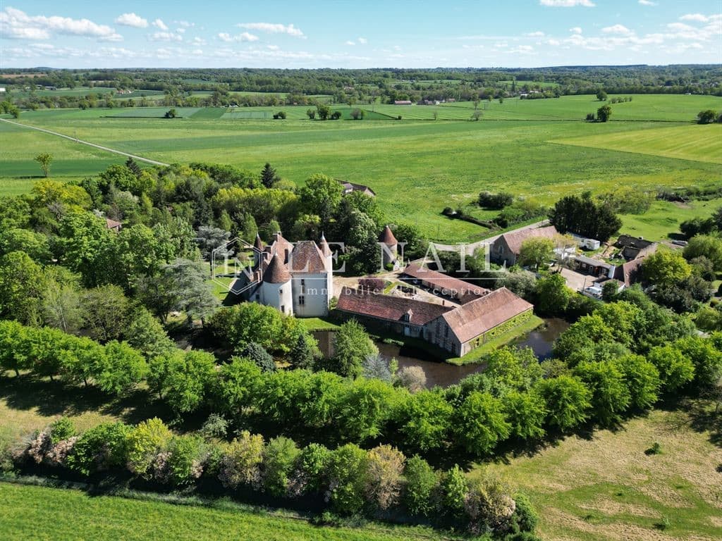 Historic Château with Moat and Outbuildings in the Berry Region 3