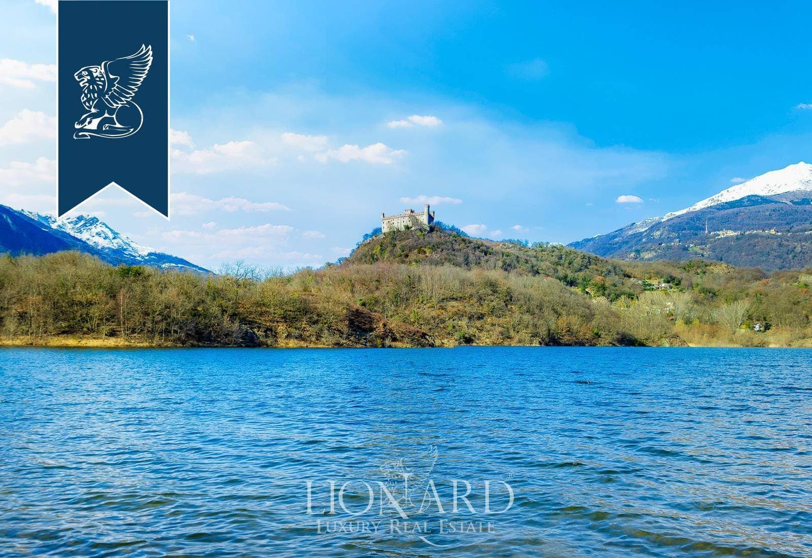 Historic Castle With 11 Bedrooms Overlooking Canavese Lakes 5