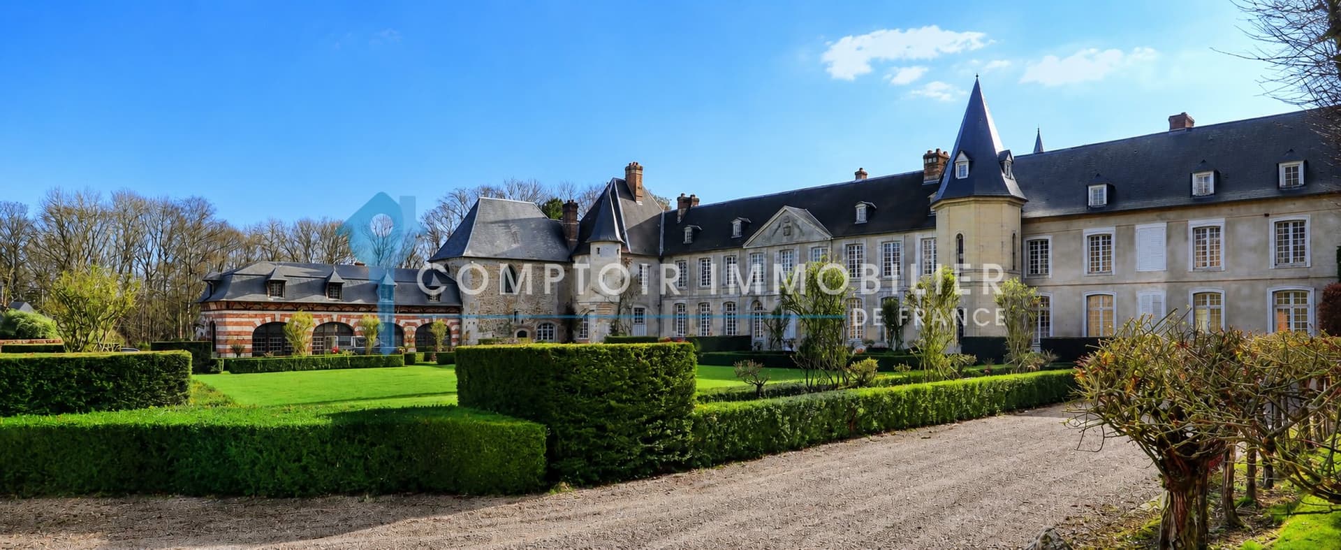 Magnificent 15th Century Château With Hunting Lodge And 39 Hectares Of Grounds