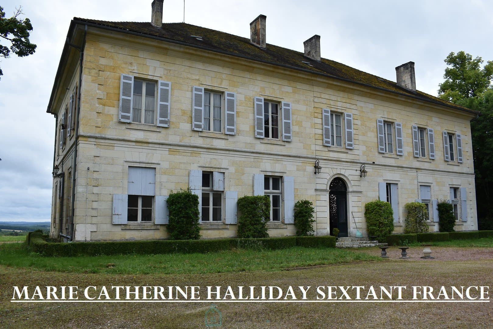 Château With 5 Bedrooms Set In 18 Hectares Of Lush Gardens 5