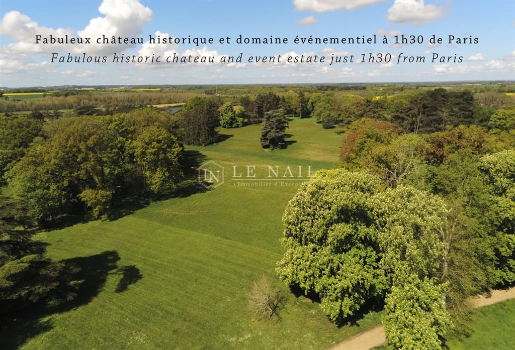 Historic Château With Landscaped Park And Event Facilities — Château for sale in France