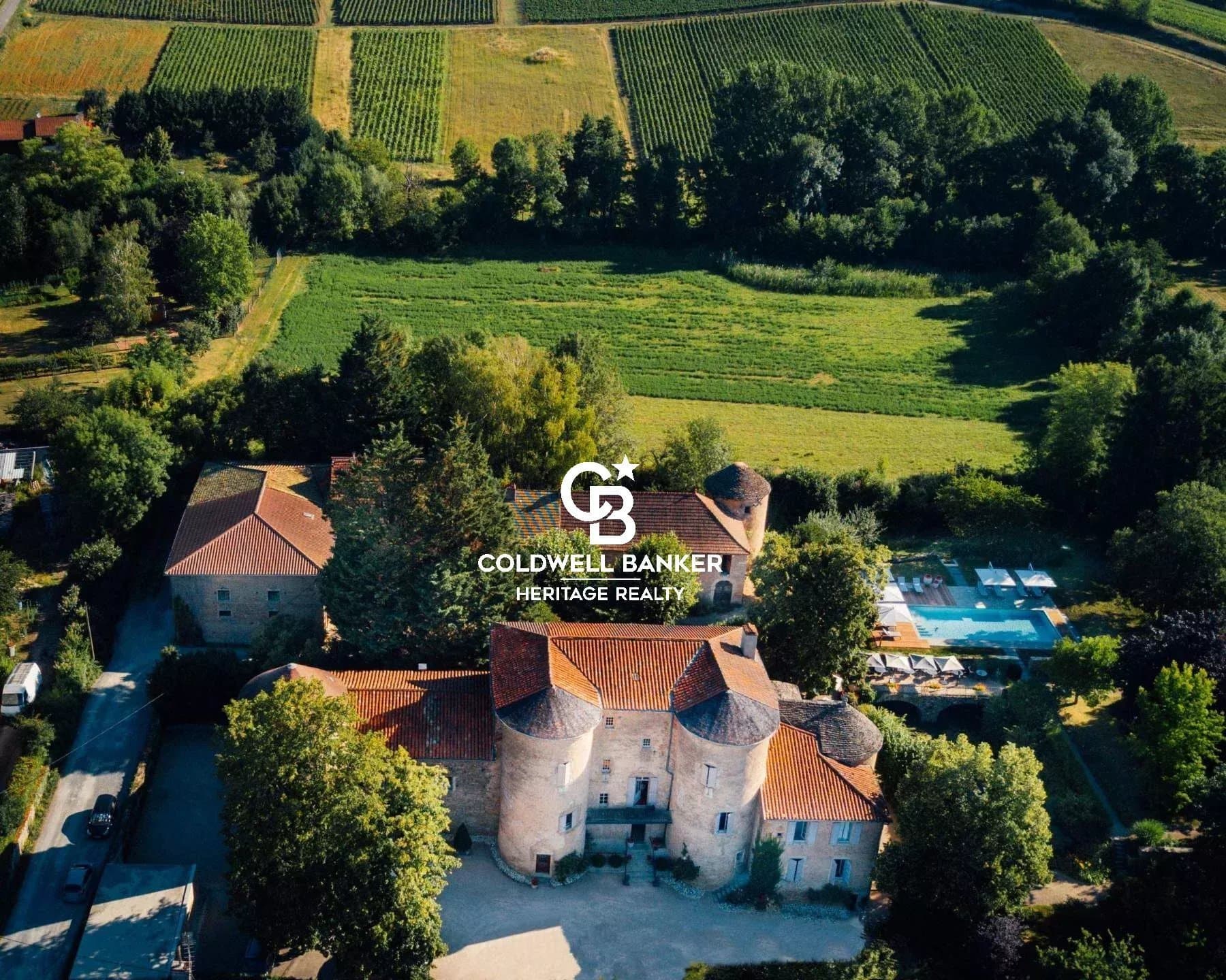 Historic 13th Century Château With Hotel Potential And Beautiful Grounds 3