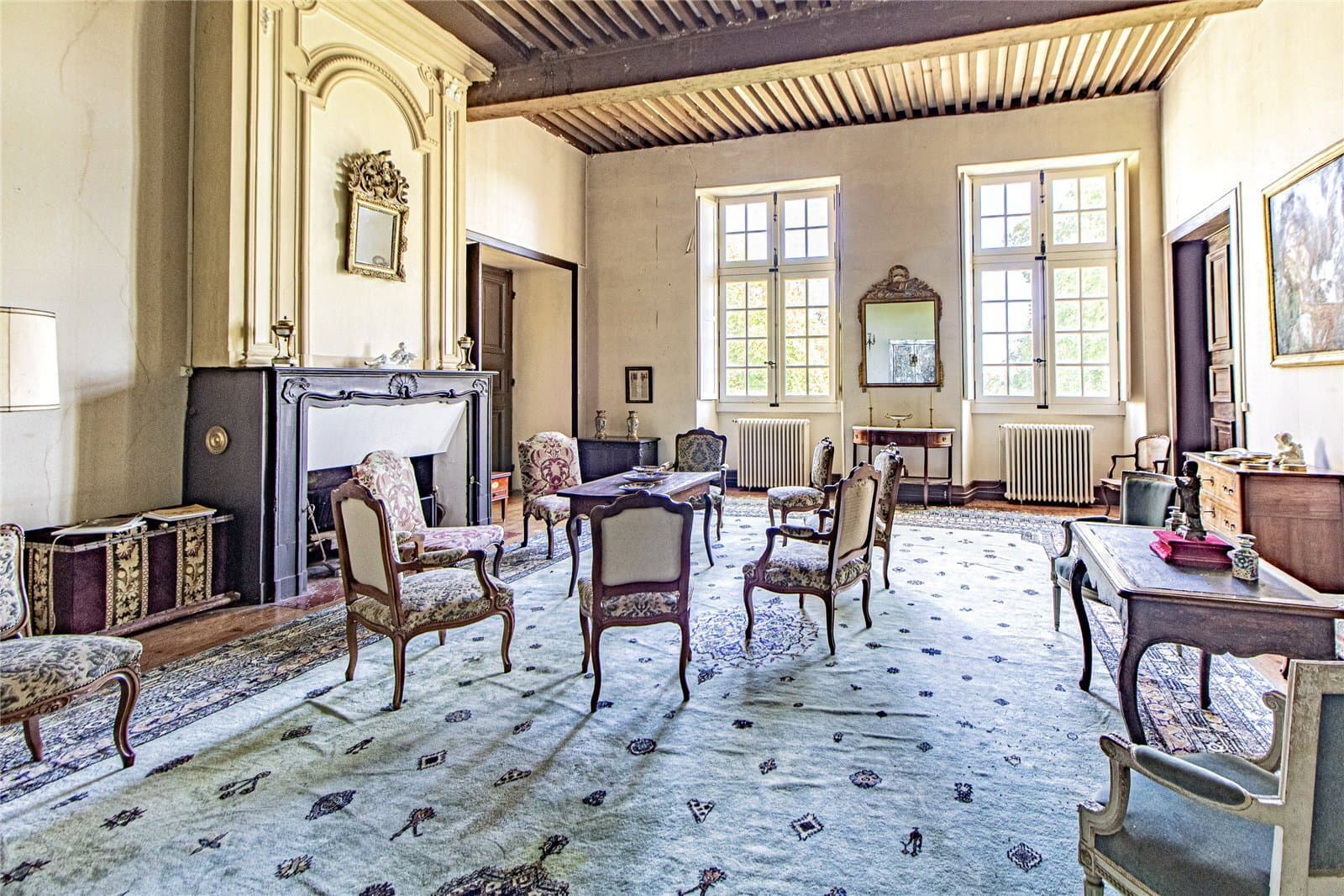 Historic 17th Century Château With Panoramic Views 4