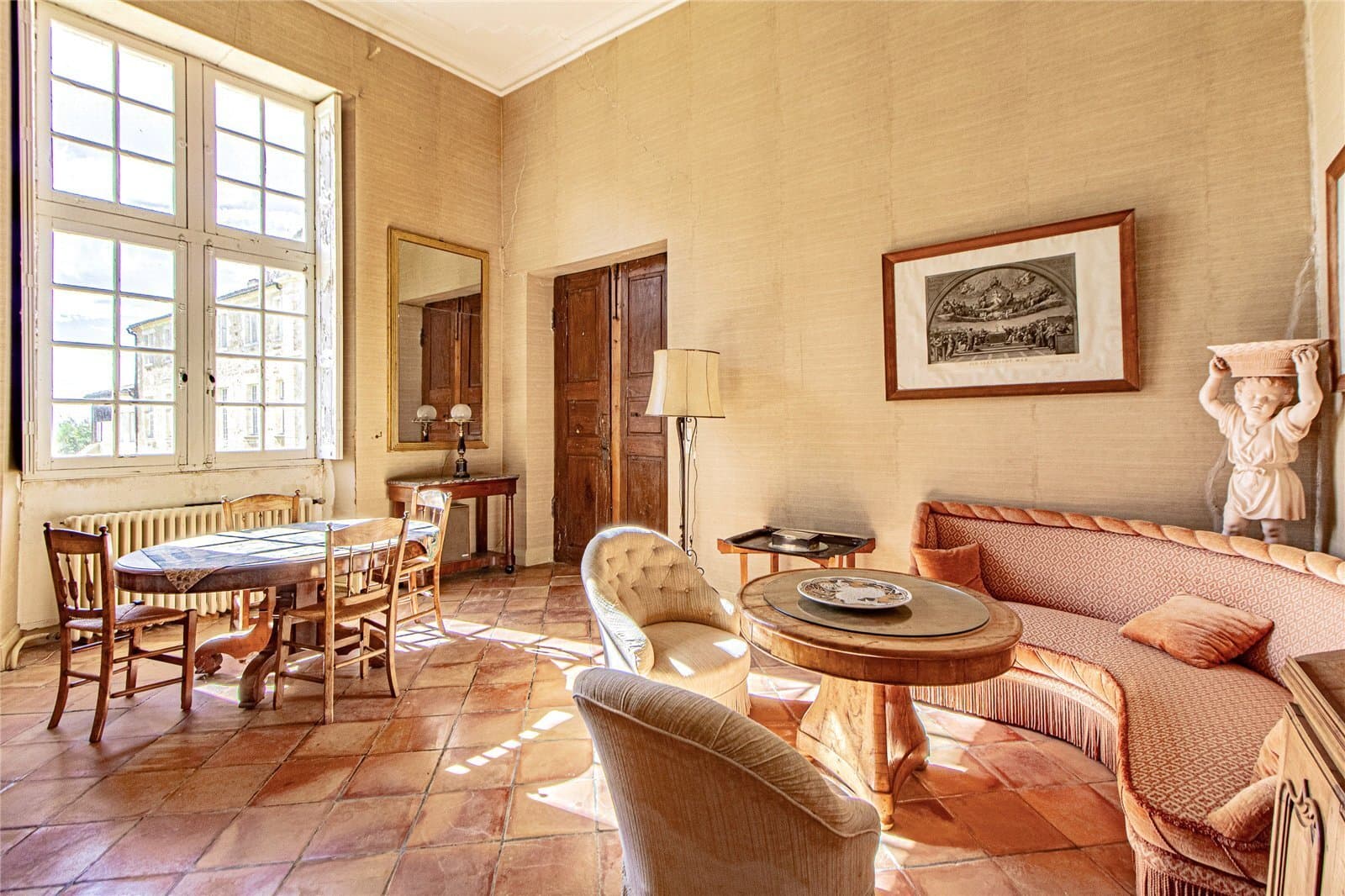 Historic 17th Century Château With Panoramic Views 5