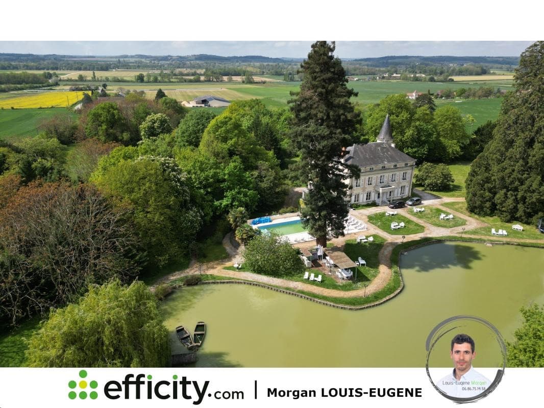 Restored Castle with Villa and Heated Pool in Tournon-Saint-Pierre 2