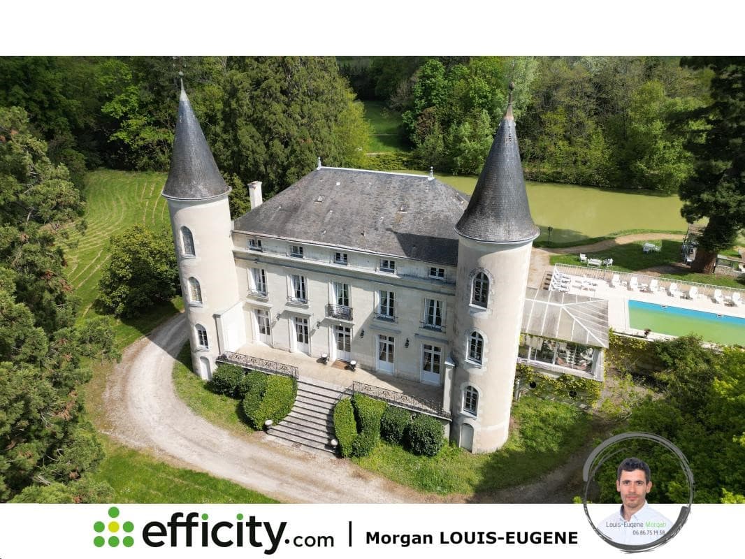 Restored Castle with Villa and Heated Pool in Tournon-Saint-Pierre 5