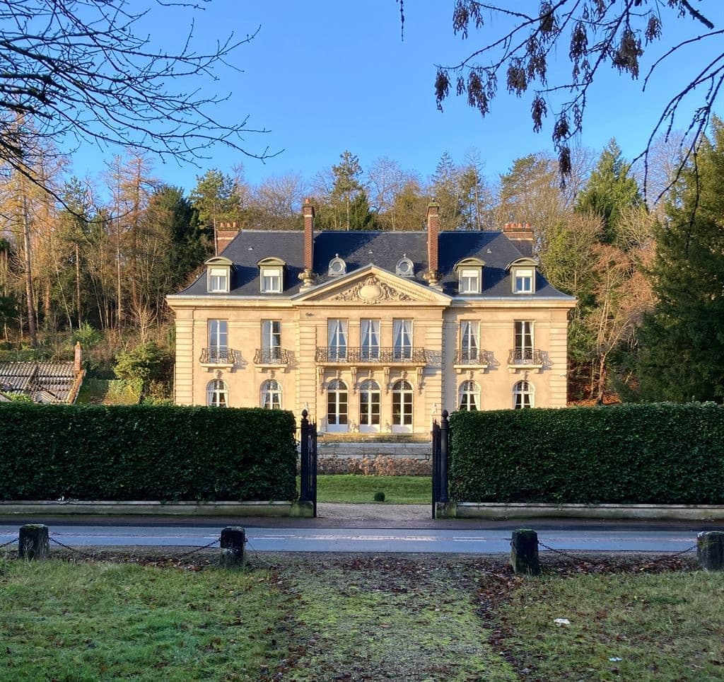 Elegant Castle with 11 Bedrooms and Swimming Pool — in Eure, Normandy